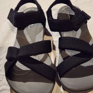 Ladies sandals new! Clark's, size 7 black & Grey. Low heal.